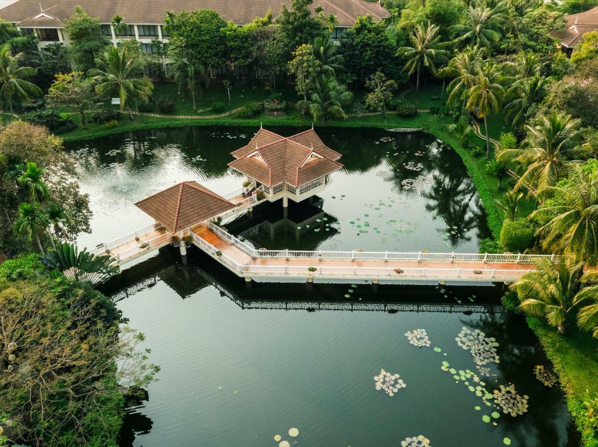 โรงแรม โซฟิเทล อังกอร์ โพคีธรา กอล์ฟ&สปา